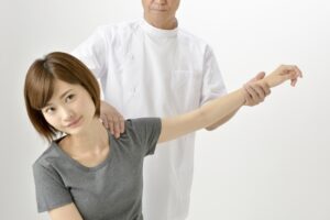 柔道整復師が開業するには？追加で取得しておきたい資格も紹介